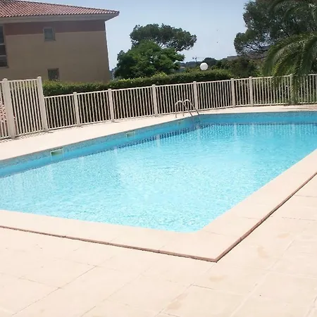Le Privilege Location Du Samedi Au Samedi Uniquement * Saint-Raphael (Var)